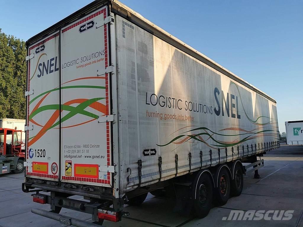 Van Hool A3C002 Semi-trailer med Gardinsider