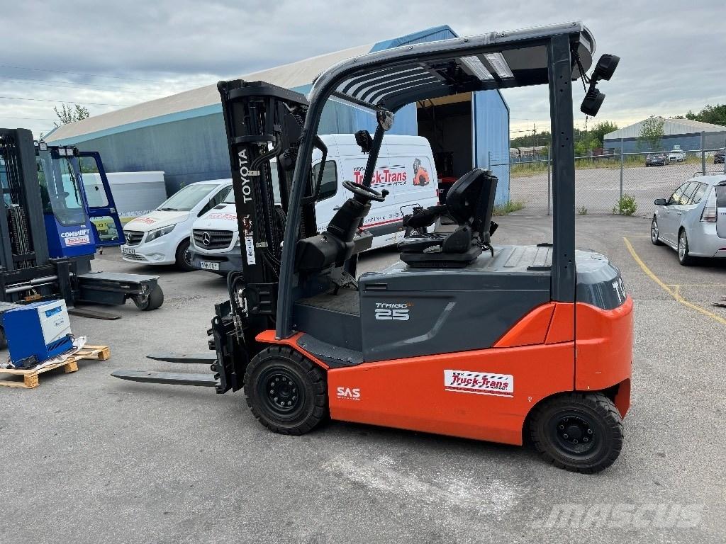 Toyota 8FBMT25 El gaffeltrucks