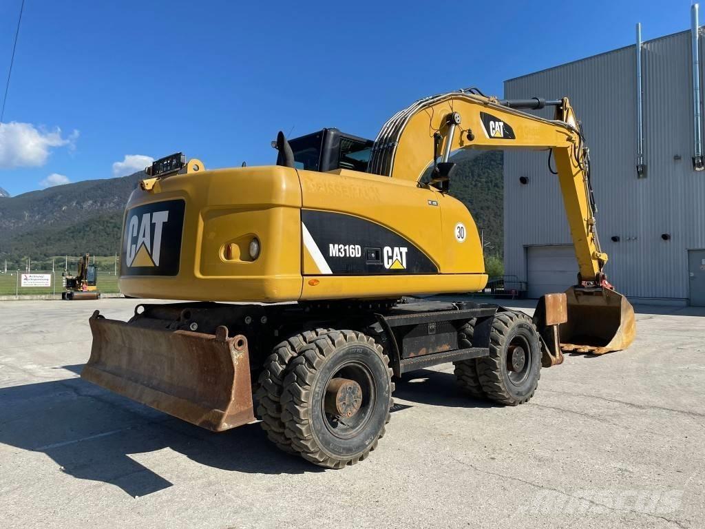 CAT M 316 D Gravemaskiner på hjul