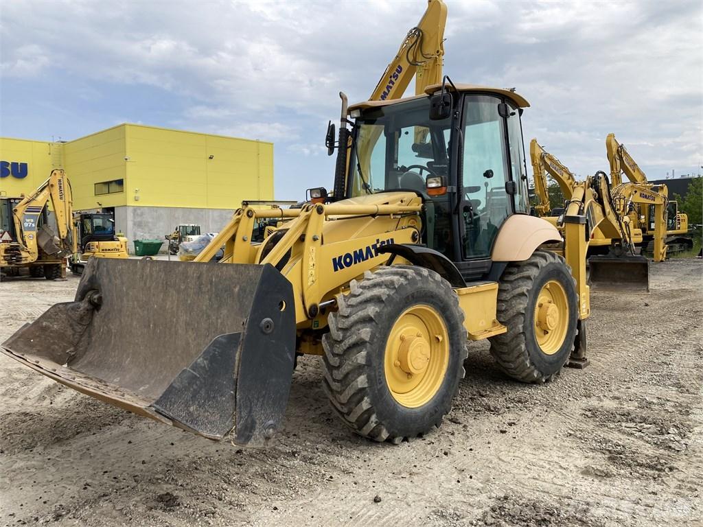 Komatsu WB93S-5E0 Rendegravere