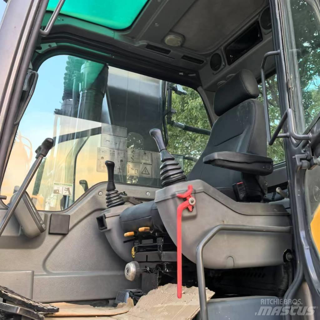 Volvo EC 210 D Midi-gravemaskiner 7t - 12t