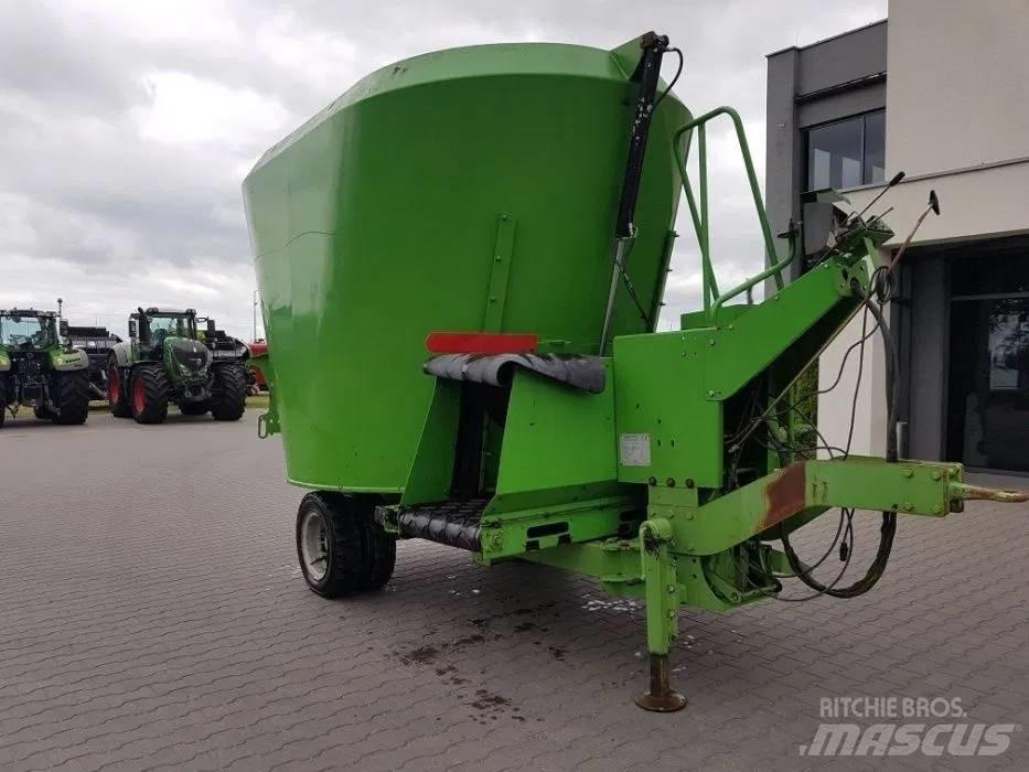  Farezin 13 m 3 Andre staldmaskiner