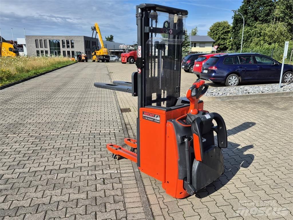 Linde L16APi Gaffelstabler med gående fører