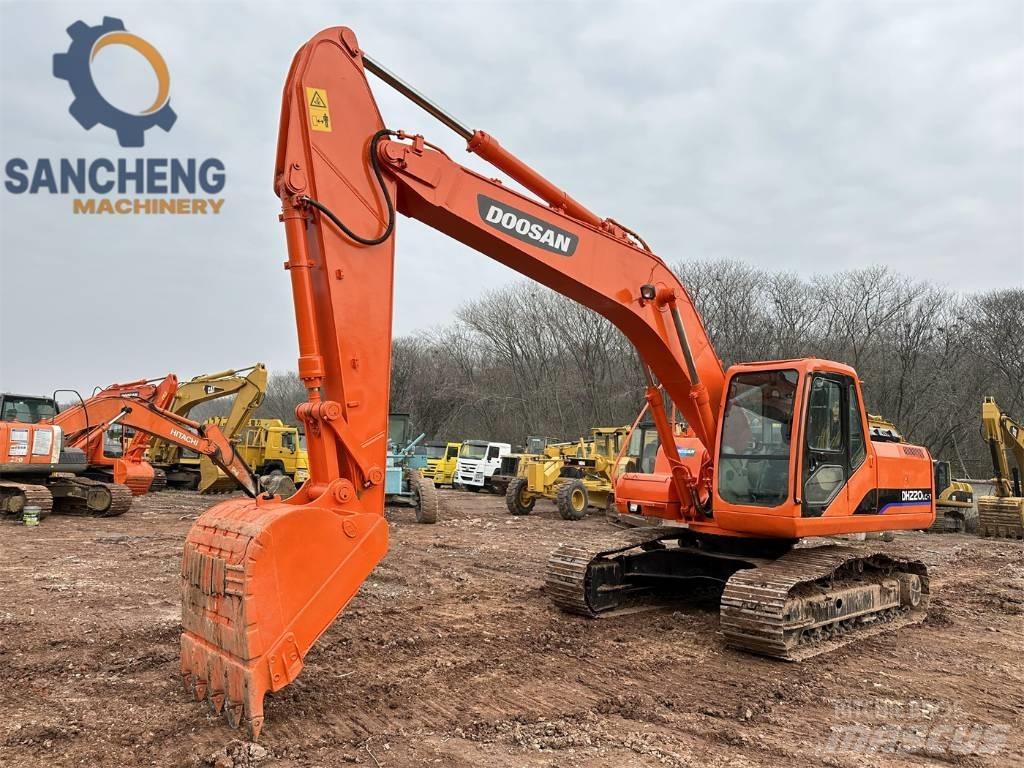 Doosan DH 220 Gravemaskiner på larvebånd
