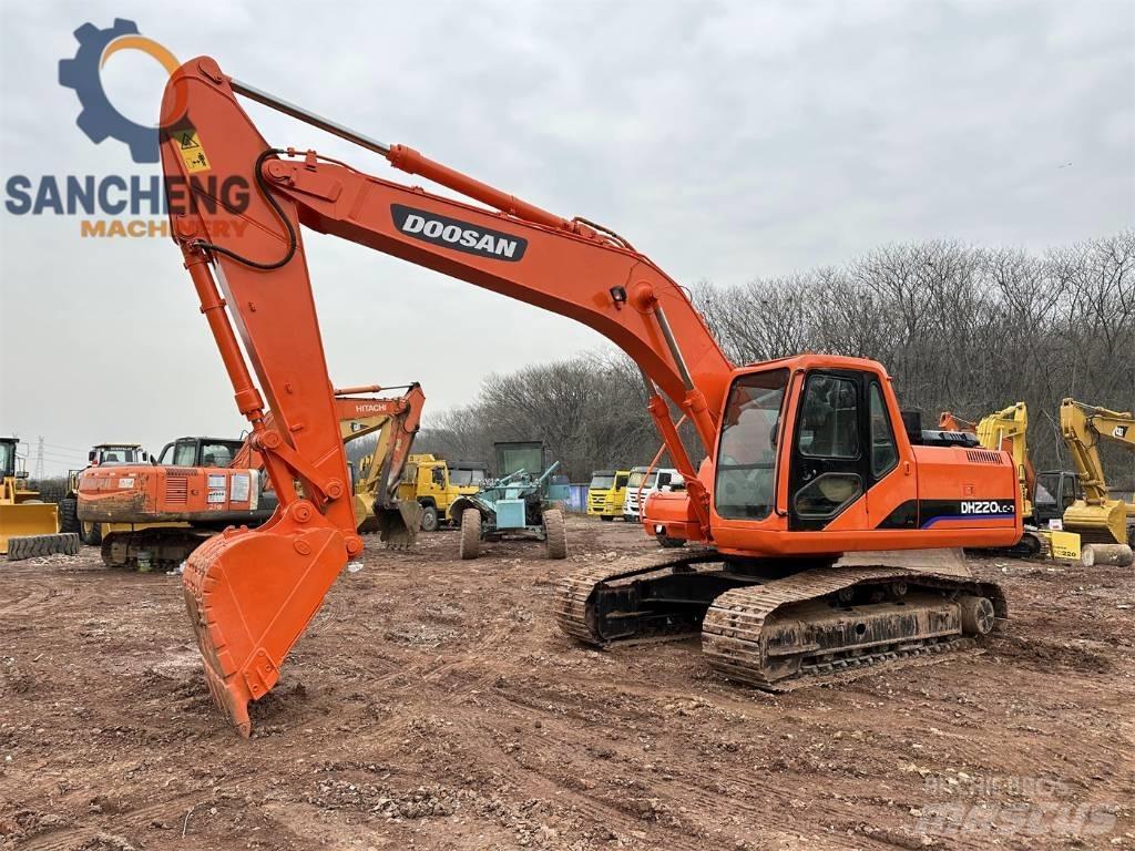 Doosan DH 220 Gravemaskiner på larvebånd