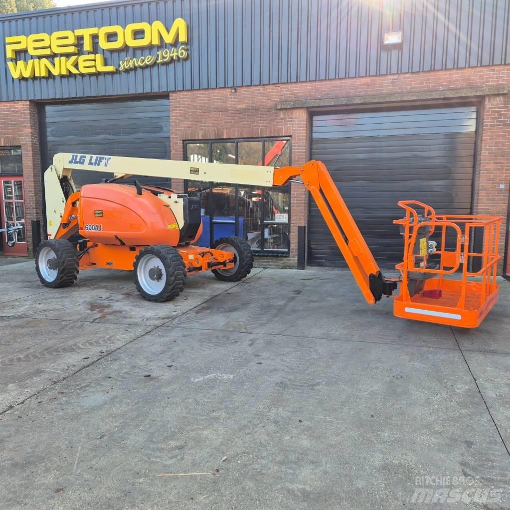 JLG 600 AJ Bomlifte med knækarm