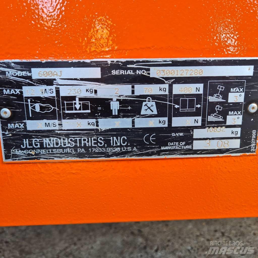JLG 600 AJ Bomlifte med knækarm