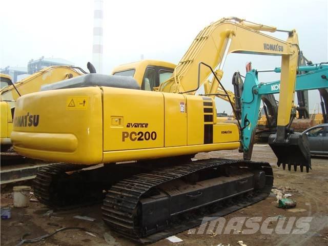 Komatsu PC 200 Gravemaskiner på larvebånd