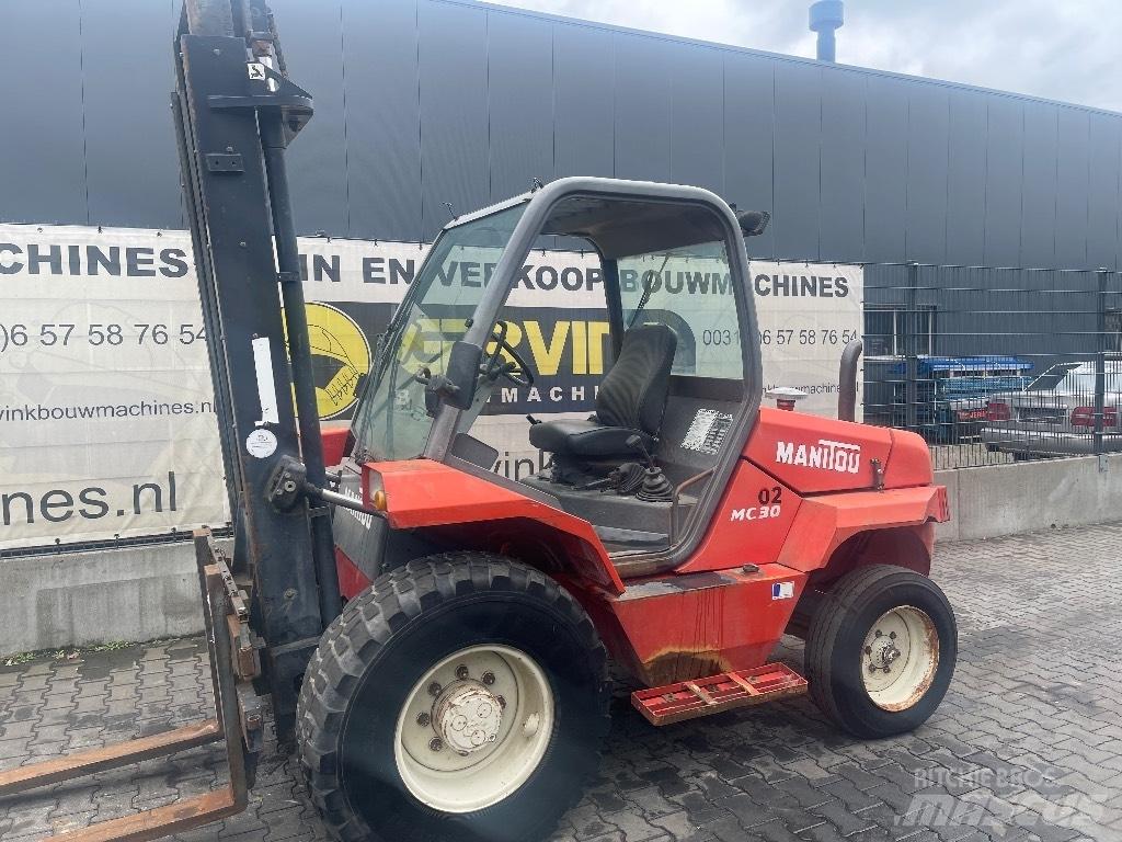 Manitou MC 30 Terrængående gaffeltruck