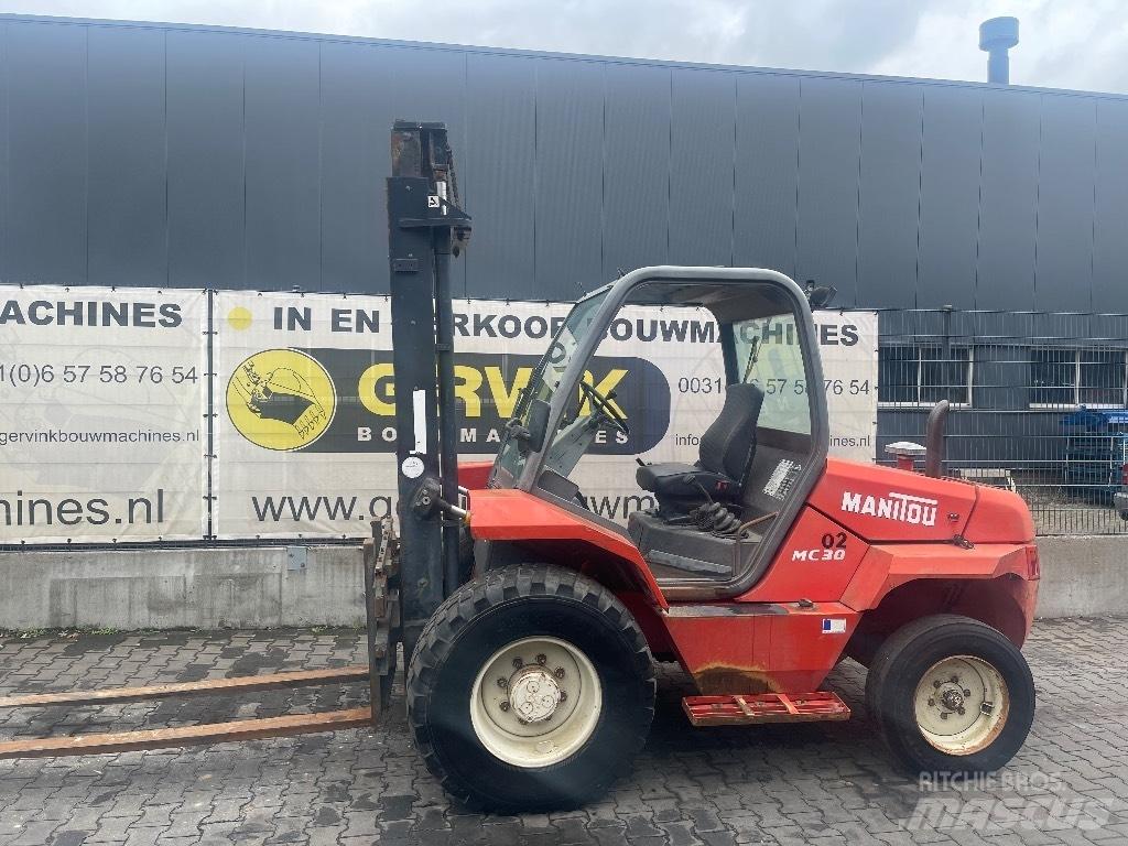 Manitou MC 30 Terrængående gaffeltruck