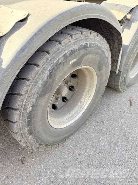 Scania S 580 Trækkere