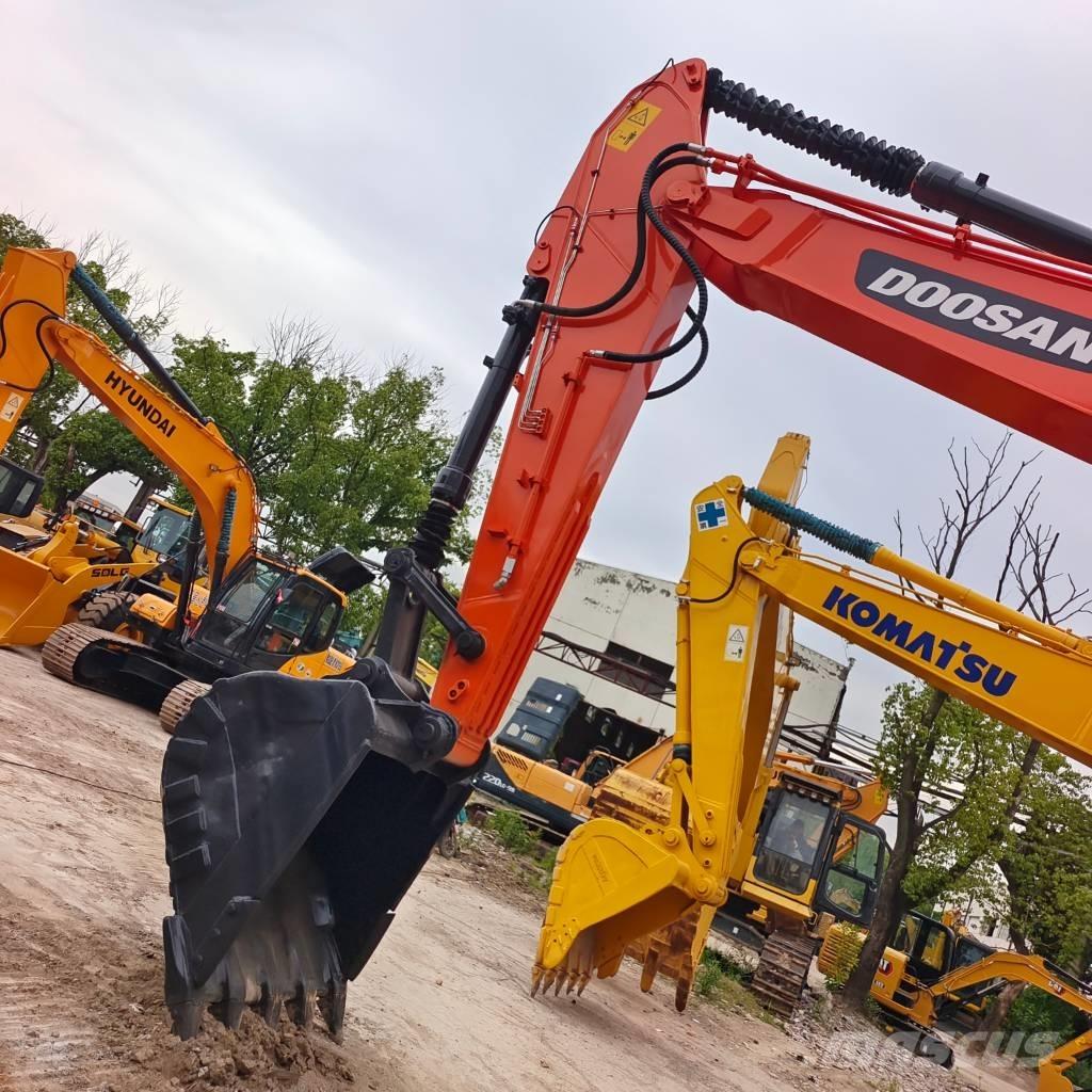 Doosan DX 300LC-9C Gravemaskiner på larvebånd