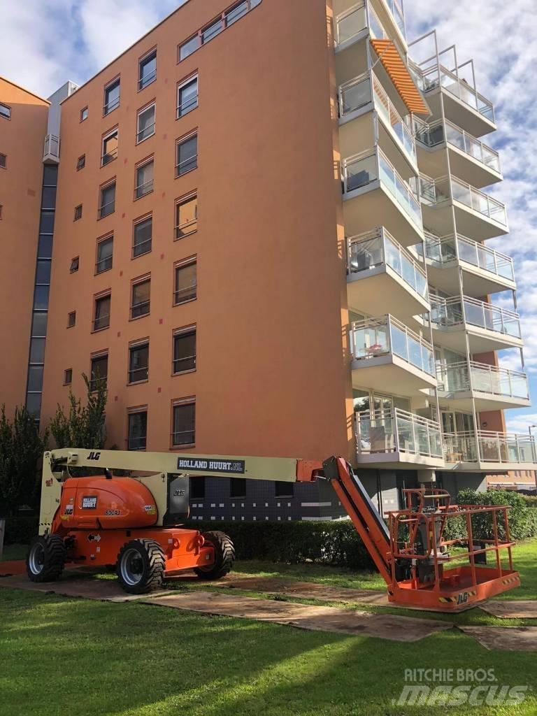 JLG 800 AJ Bomlifte med knækarm