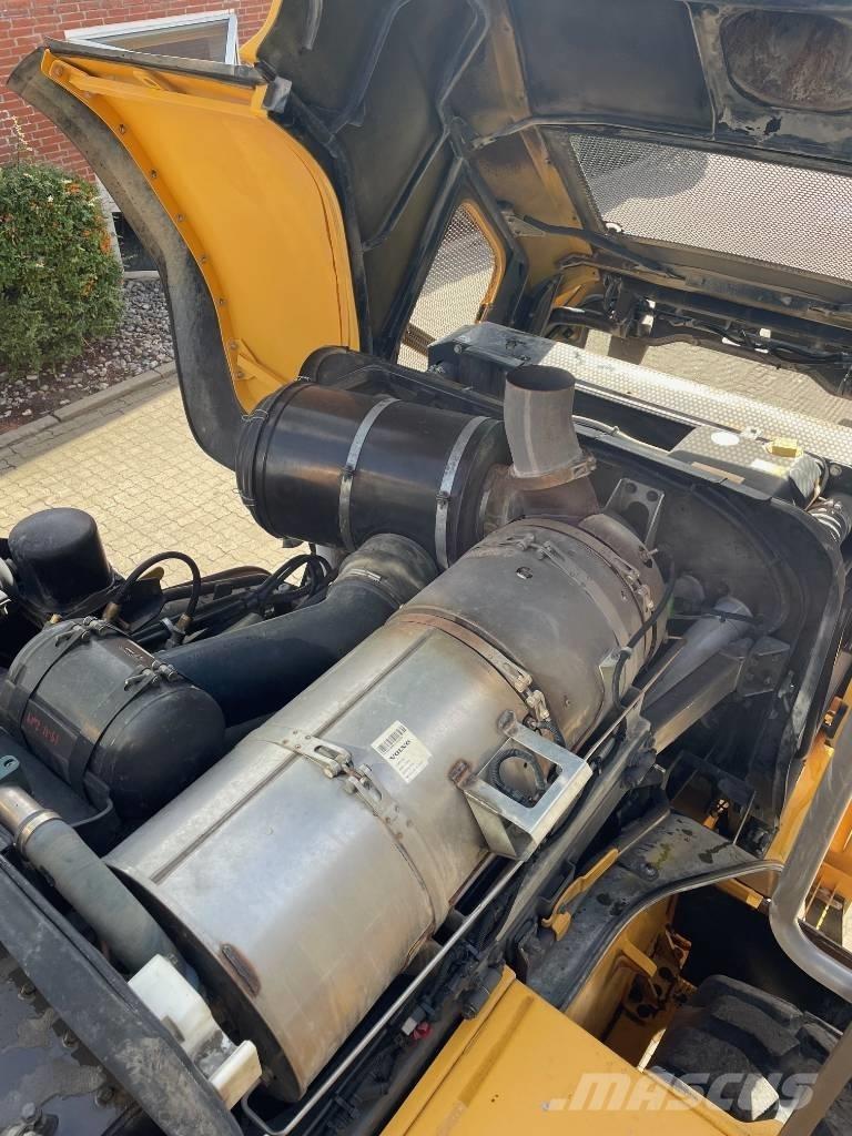 Volvo L220G Læssemaskiner på hjul