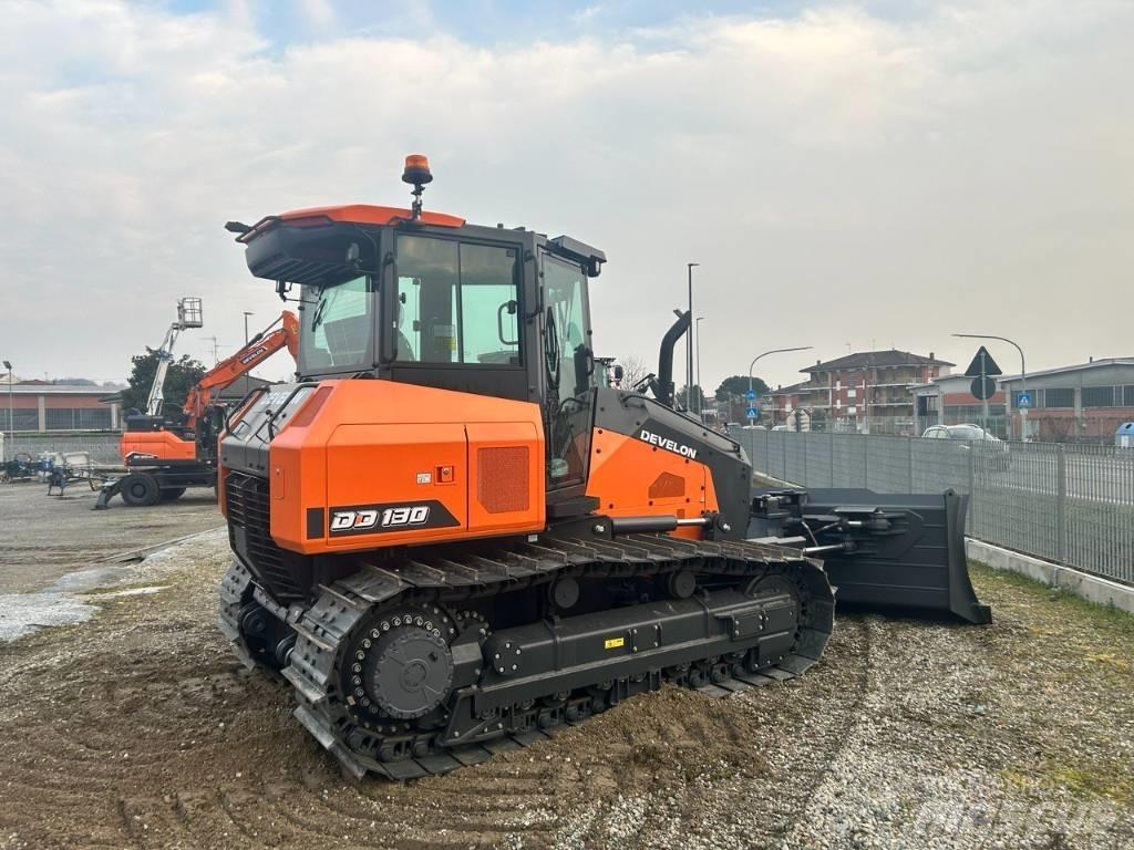 Develon DD 130 Bulldozer på larvebånd