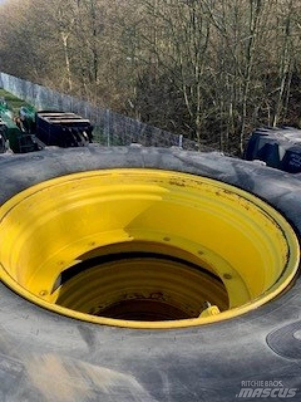 Mitas 680/80R42 Hjul, Dæk og Fælge