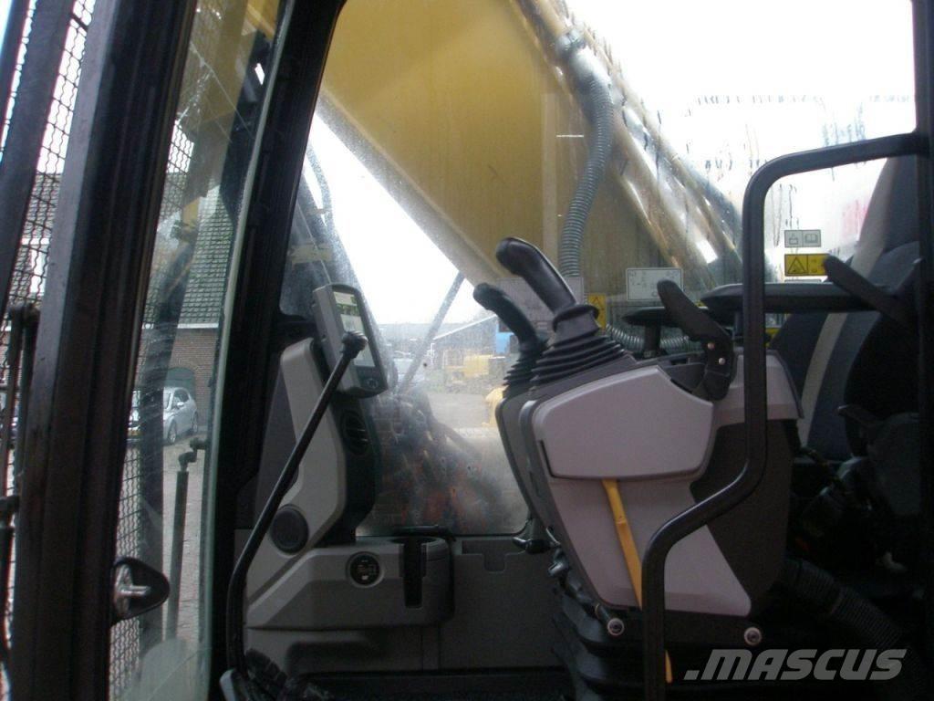 CAT 326FL Gravemaskiner på larvebånd