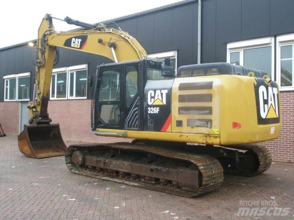 CAT 326FL Gravemaskiner på larvebånd