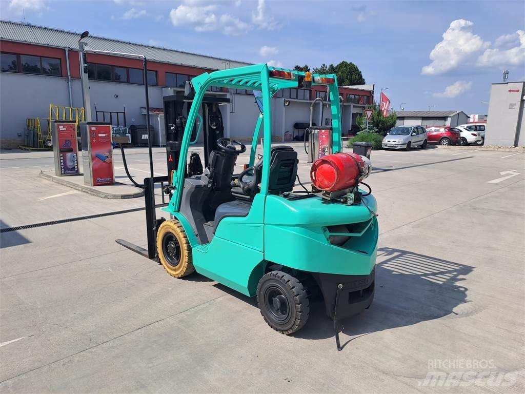Mitsubishi FG25N LPG gaffeltrucks