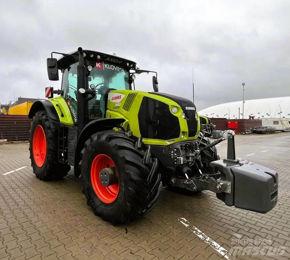 CLAAS Axion 850 Traktorer