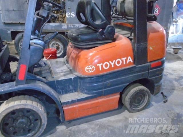 Toyota 52-6 FG U 30 Terrængående gaffeltruck