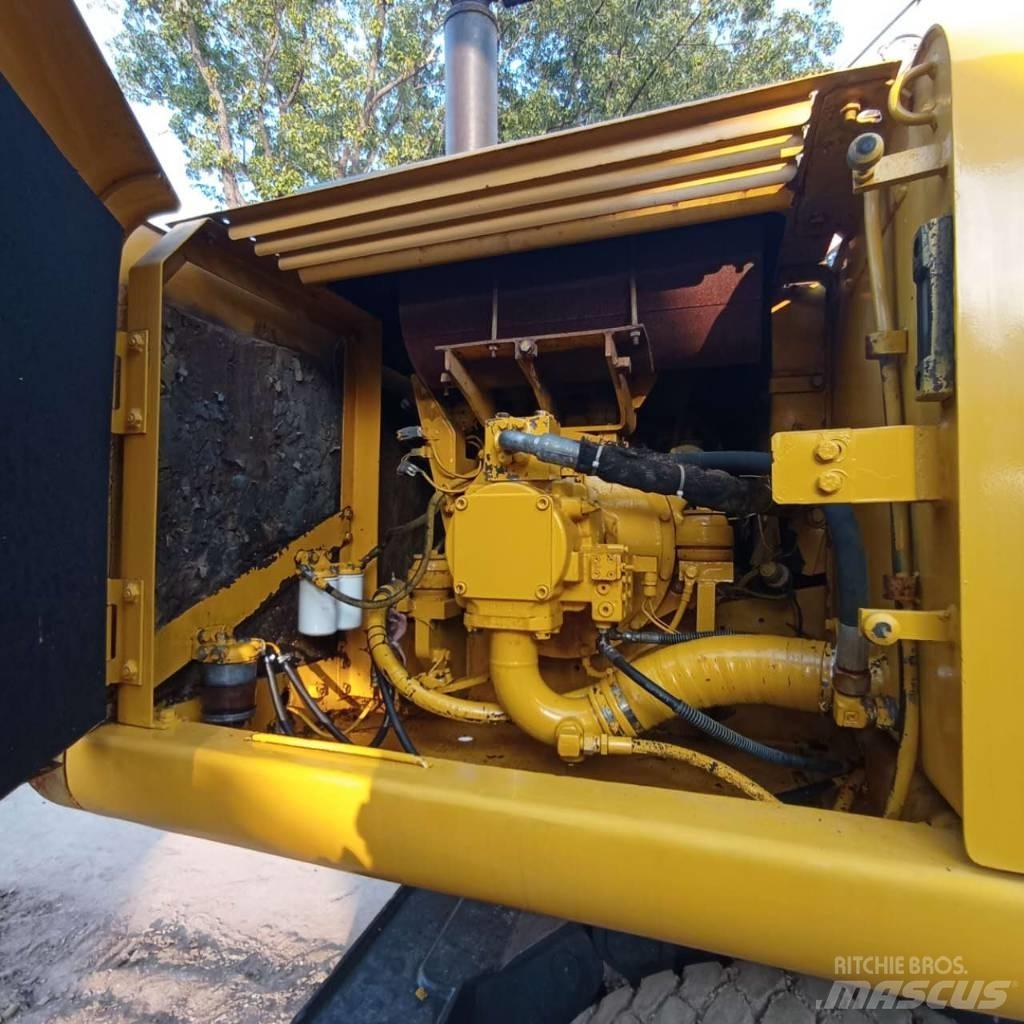 Komatsu PC150W-6 Gravemaskiner på hjul
