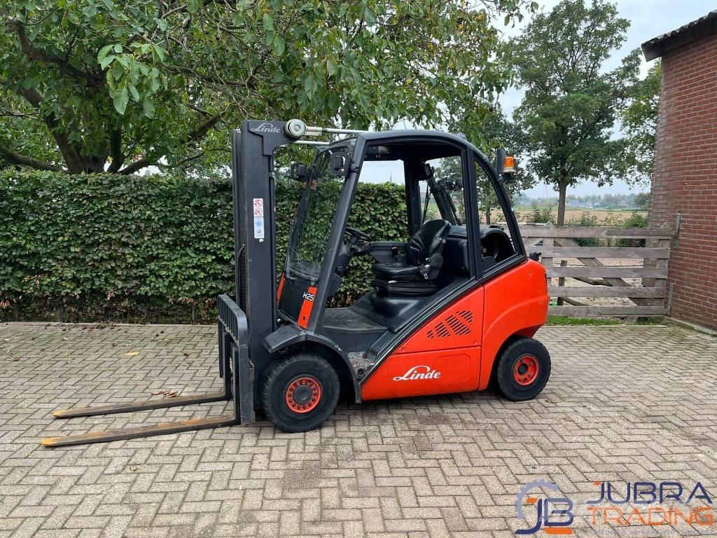 Linde H25T LPG gaffeltrucks