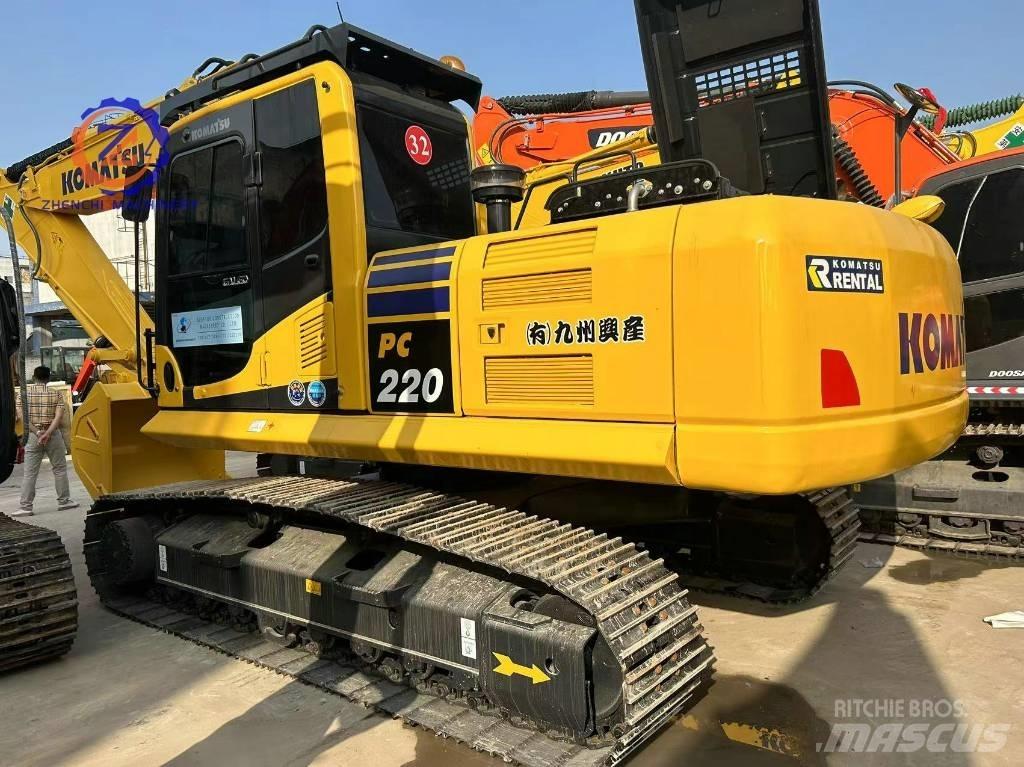 Komatsu PC 220-8/ Gravemaskiner på larvebånd