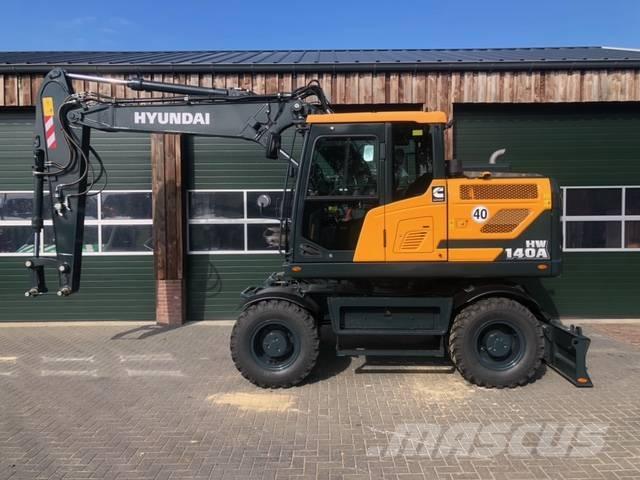 Hyundai HW 140 A Gravemaskiner på hjul