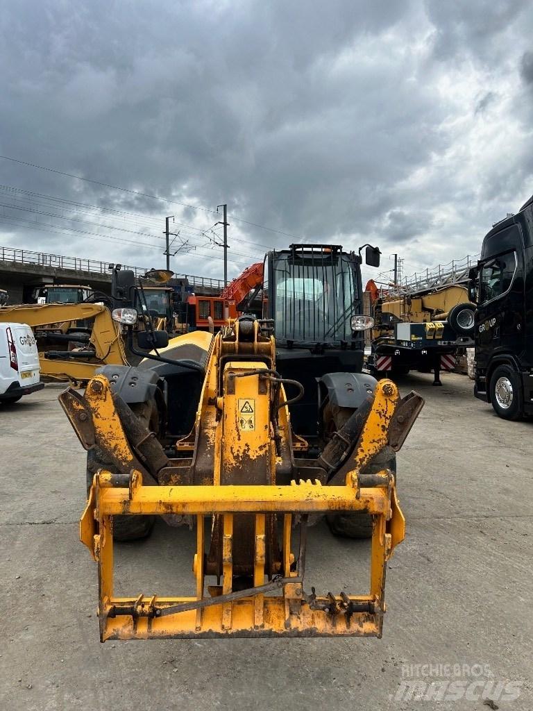 JCB 535-140 Teleskoplæssere