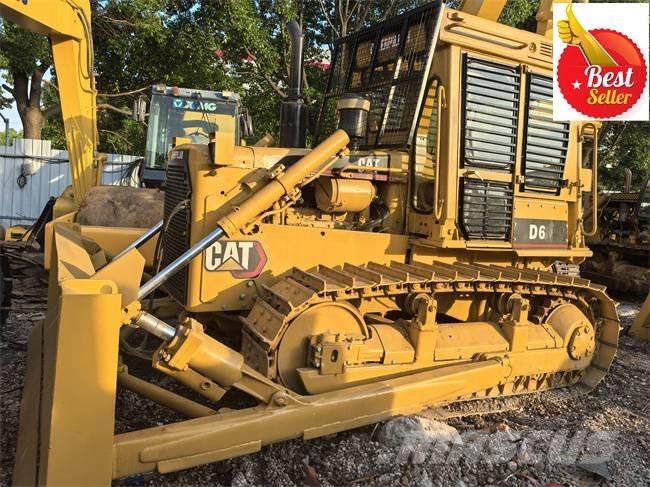CAT D 6 D Bulldozer på larvebånd