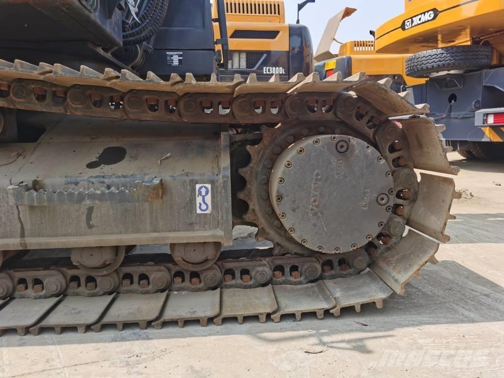 Volvo EC 220 Gravemaskiner på larvebånd