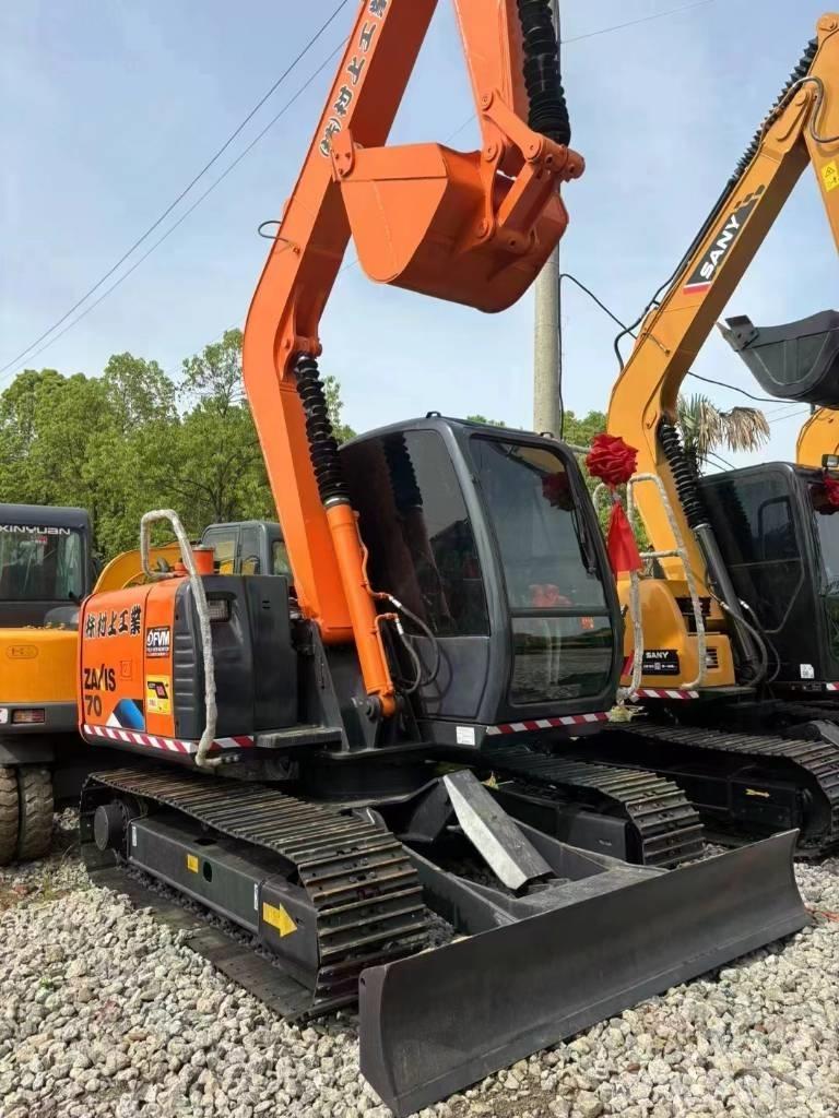 Hitachi ZX 70 Gravemaskiner på larvebånd