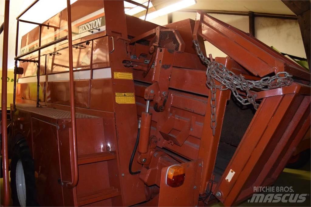 Fiat Hesston 4700 Pressere til firkantede baller