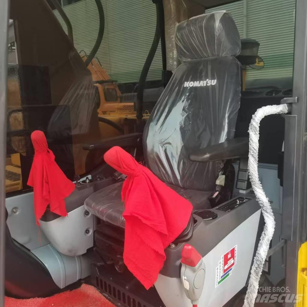 Komatsu 220-8 Minigravemaskiner