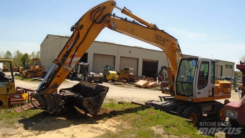Liebherr A 904 C Gravemaskiner på hjul