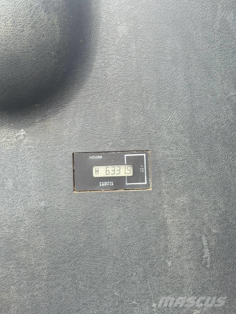 Hyundai HX 330 Gravemaskiner på larvebånd