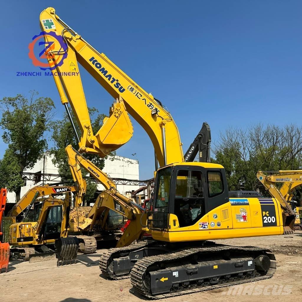 Komatsu PC 200-7 Gravemaskiner på larvebånd