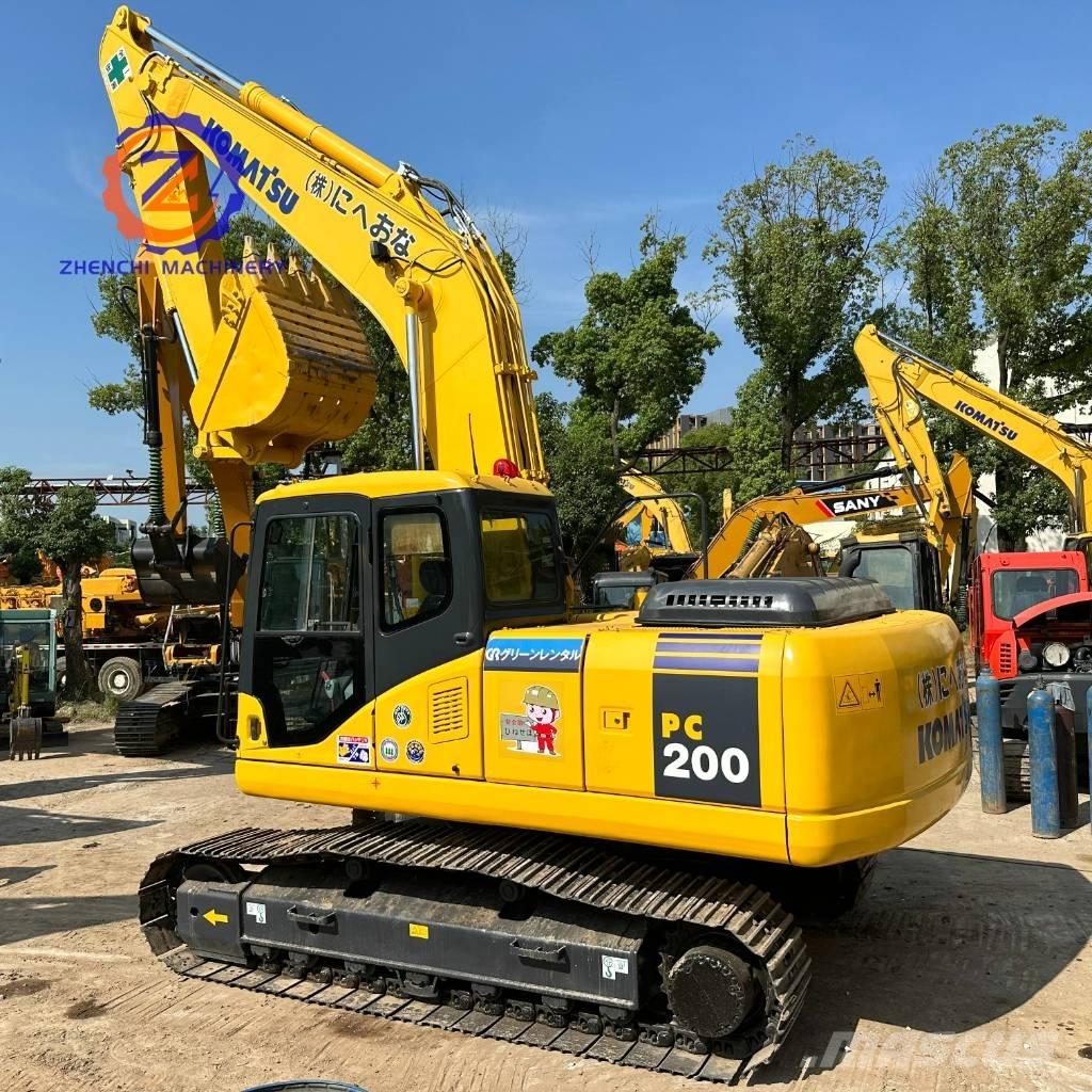 Komatsu PC 200-7 Gravemaskiner på larvebånd
