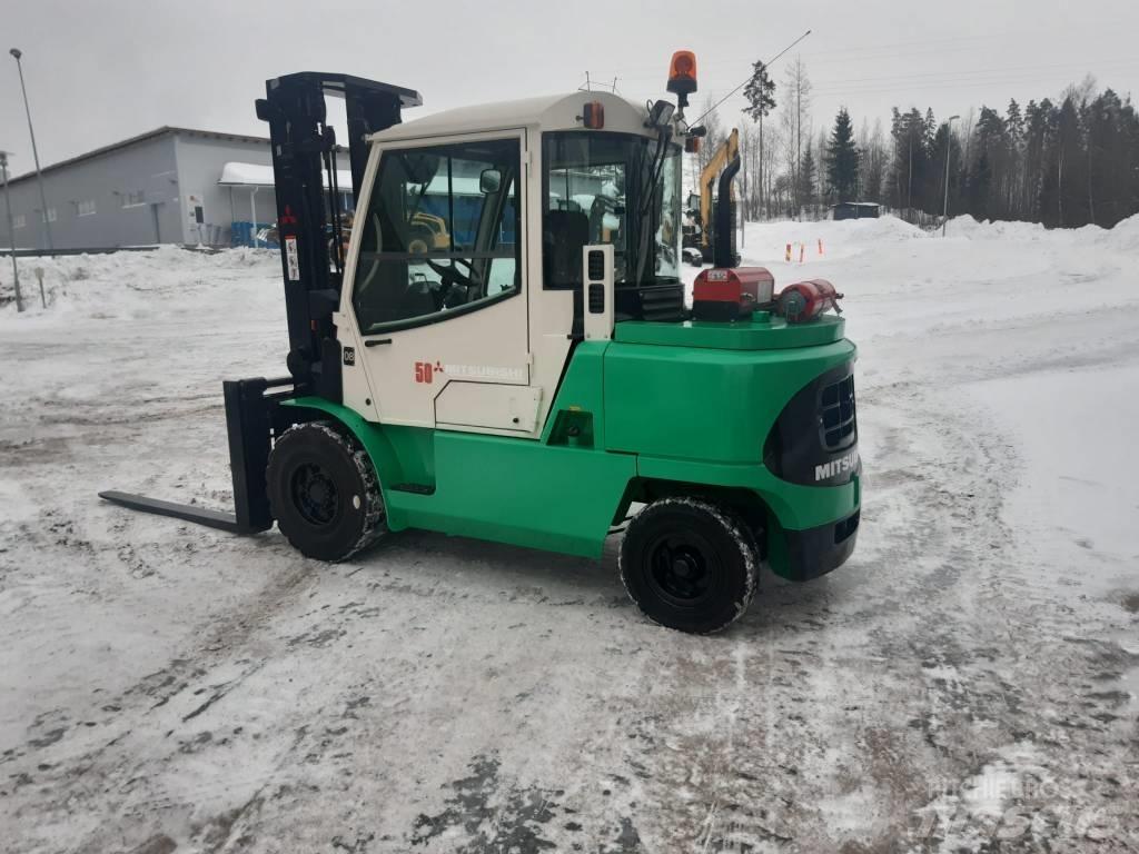 Mitsubishi FD50K Diesel gaffeltrucks