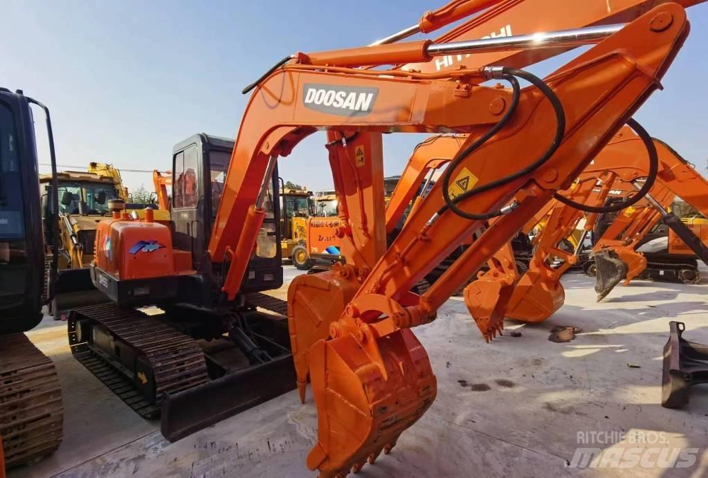 Doosan DH55 Gravemaskiner på larvebånd