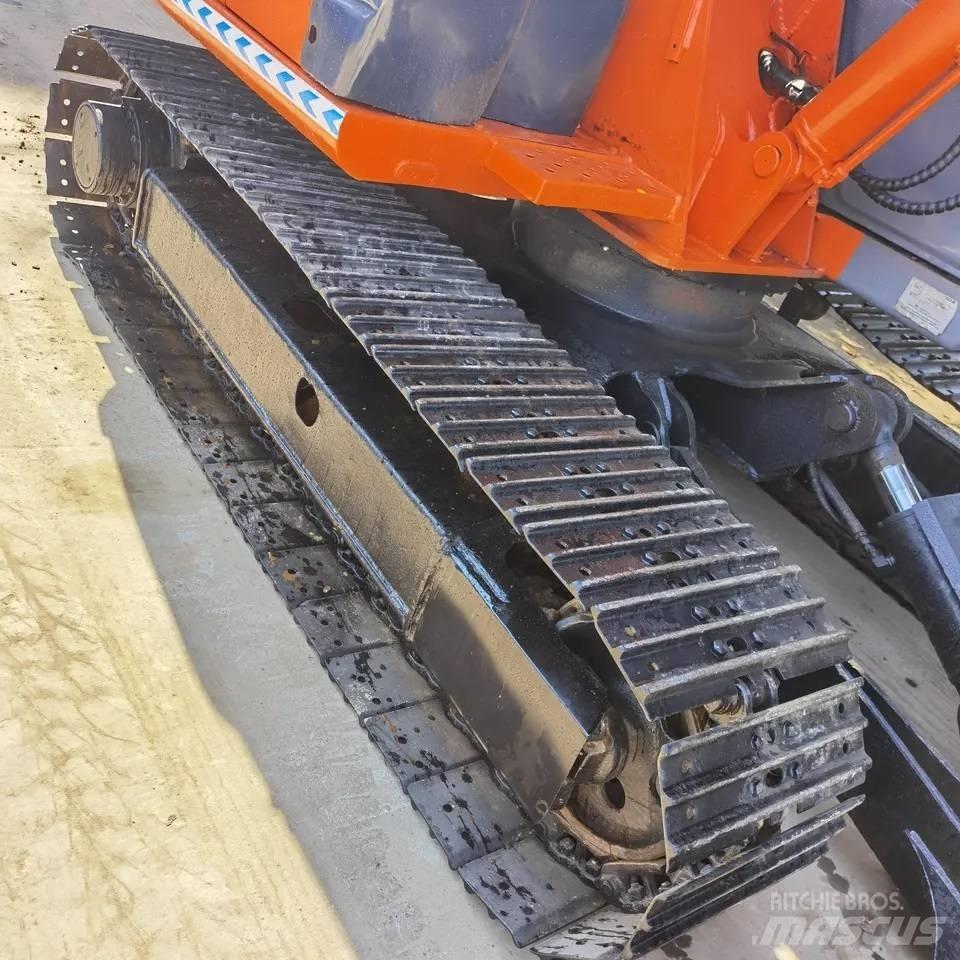 Hitachi ZX70 Gravemaskiner på larvebånd
