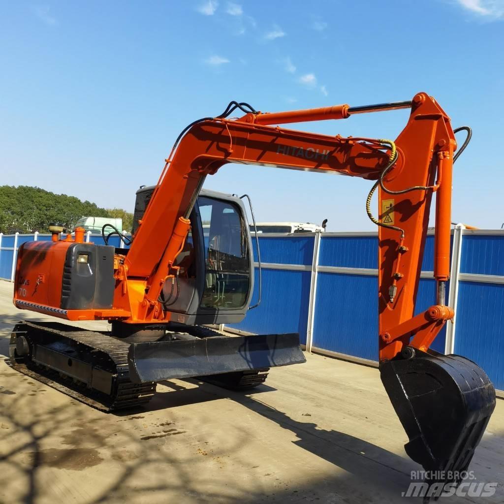 Hitachi ZX70 Gravemaskiner på larvebånd