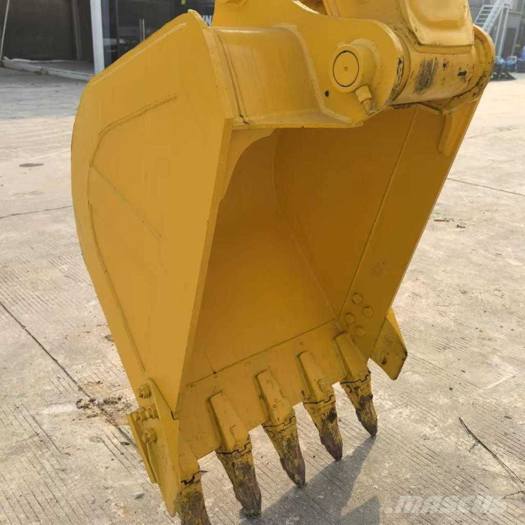 Komatsu PC 130-7 Gravemaskiner på larvebånd