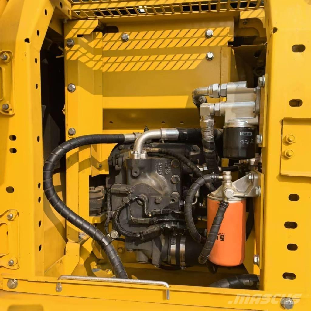 Komatsu PC 130-7 Gravemaskiner på larvebånd