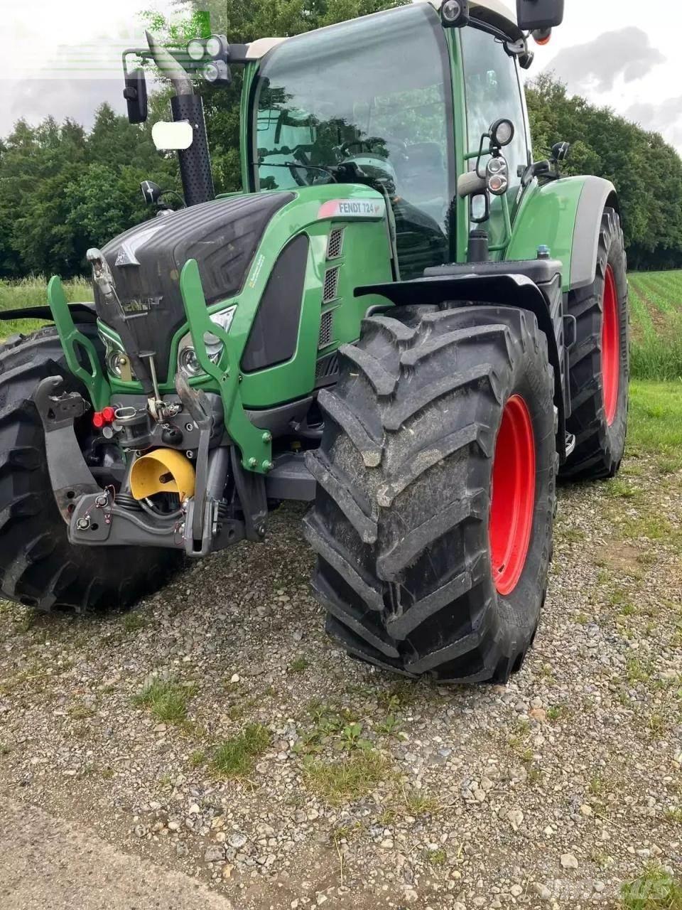 Fendt 724 vario Traktorer