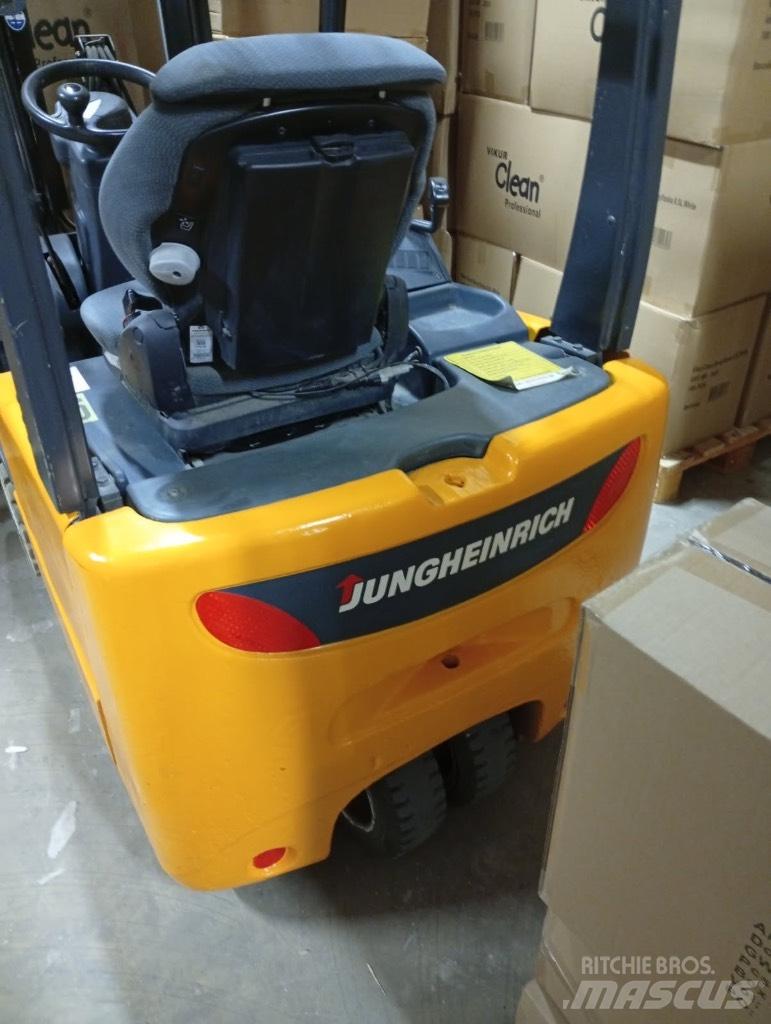 Jungheinrich EFG213 El gaffeltrucks