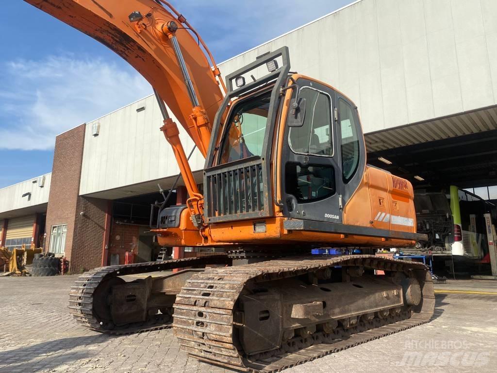 Doosan DX 180 LC Gravemaskiner på larvebånd