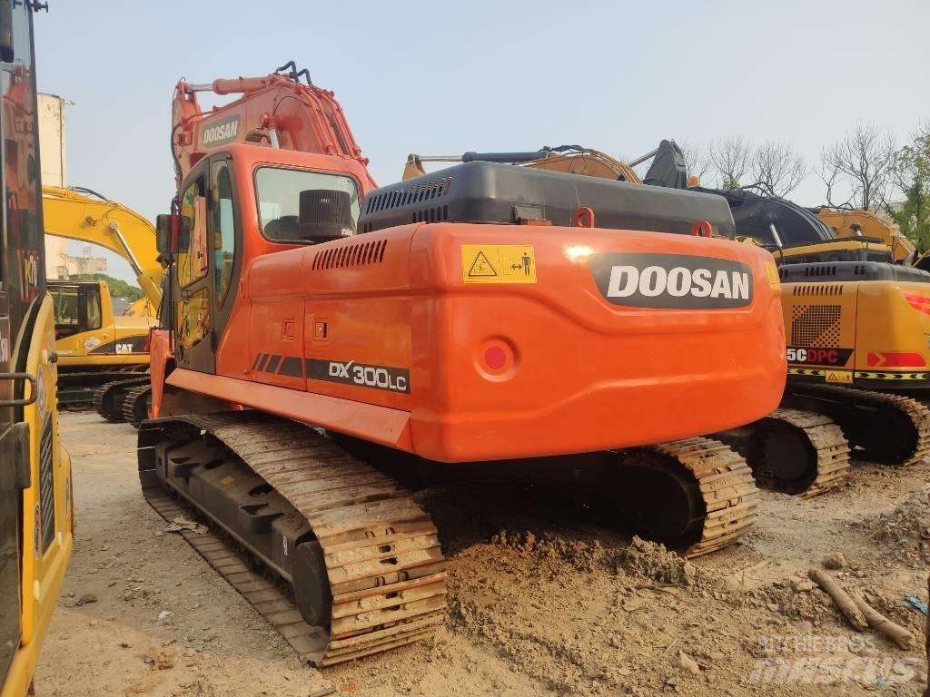 Doosan dx300 Gravemaskiner på larvebånd
