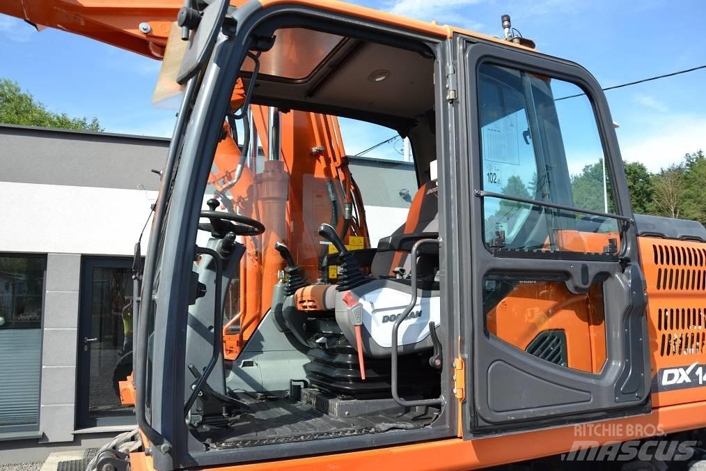 Doosan DX 140 W Gravemaskiner på hjul
